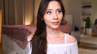 Sexy Long Hair Babe Solo Pussy Dildo Fuck