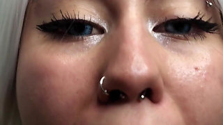 18yo Slut Loves to Plug on a Fat Cock