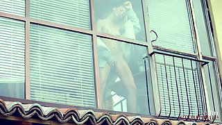 Victoria - Erotic Colouring