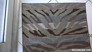 Thick stepsis gets stuck and fucked