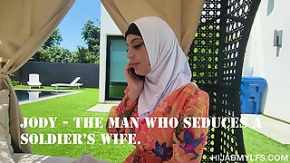 Hijab hotwife cheating with the handyman