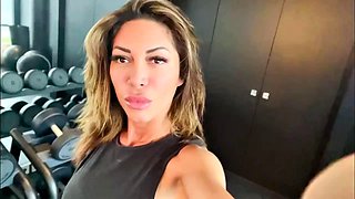 Vittoria Divines Sapphic Bondage Creampie