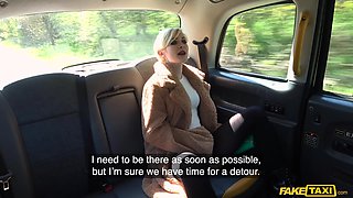 Daisy Delicious' Wild Passion in Naughty Cab Ride