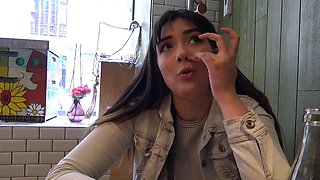 Lola French Student Design Major Enjoys Blowjob and