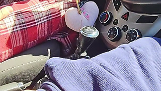 Traveling with My Girlfriend I Couldn't Resist the Urge: Luxury Handjob and Blowjob on the Side of the Road