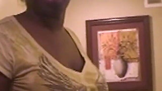 *Throwback* BBW pees in toilet