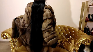 Masturbation with Furs and Squirt