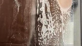 Amateur shower and masturbation