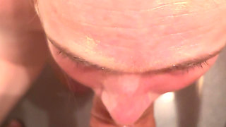 BEHIND THE SCENES! Super American Slut Rebel Rhyder asked Leo Casanova to cum in her eyes in the toilet after the scene