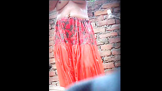 Hot MMS Hot,Video Becomes Viral While Taking a Bath, Bhabhi's Hot Sexy Video Hot Sexy Boobs Boobs