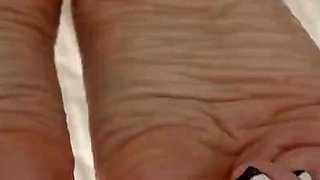 Carmen Coxx Feet - Solejob With Huge Load On Soles