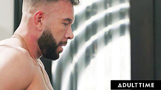 Doggystyle video with tender Jesse Pony from Adult Time