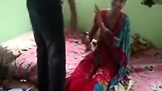 An innocent girl's Indian porn tube video got leaked on the