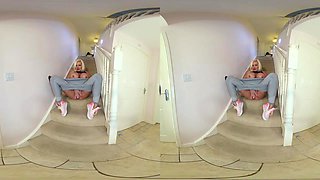 Skin Tight Leggins Squirt - PeepingThom