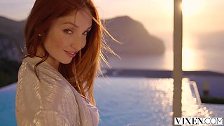 Ginger Hair Baddie Red Fox Rides Big Cock in Doggystyle