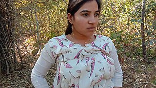 Daring Indian Kamini Bhabhi Getting Fucked in Jungle