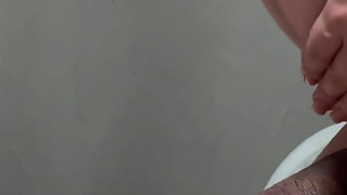 A Pregnant Wife with Contractions Couldn't Stand It and Milked Her Husband Hard During the Contractions