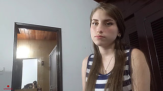 My Stepsister with Her Innocent Face Asks Me to Let Her Give Me a Great Oral