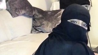 Sexy huge ass latina amateur rides fetish dudes cock