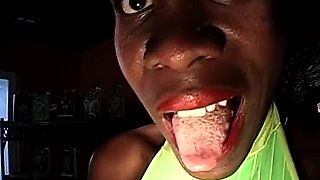 Humiliated Slave - She Loves The Smell