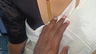 Married Women Office Romance with Malayala Saree