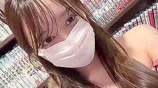 Erotic live chat with cute beautiful girl