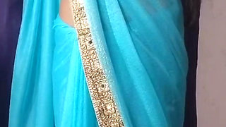 Desi hot sexy wife solo masterbating