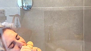 My Naughty Little Moment, Watch Me Come Squirting