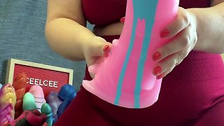 Big boobs milf masturbates with her dildo