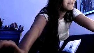Romanian amateur webcam teen masturbate