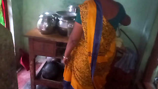 Desi Husband Who Squeezes His Wife's Breasts While She Cooks