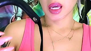 Big boobs webcam slut toys her asshole
