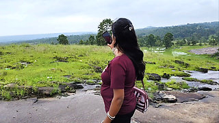 Turister Bhabhi Girl Hamari Ghar Wale Pahad Par Ghoom Aaye, Maine Usko Mere Ghar Le Gaya Aur Uski Gand Par Li - Indian Desi Bhab