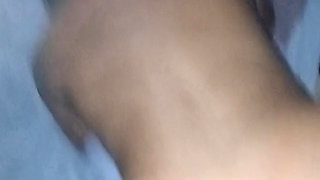 Eating married from Par&aacute;, part 2 she moans and cums on her lover's cock that hits the brunette's pussy hard.