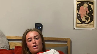 19 y.o Scottish emo showing her tight pussy