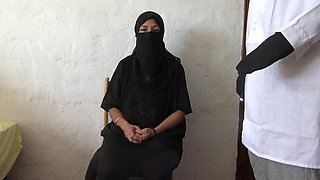 Iraqi Muslim Wife Is Shocked When She Visits African Doctor in London
