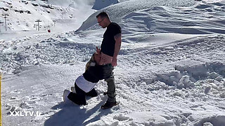 Snowy sex break