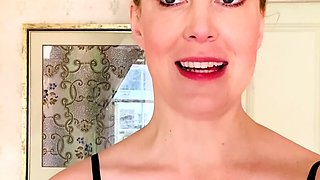 Amateur redhead shaves and masturbates