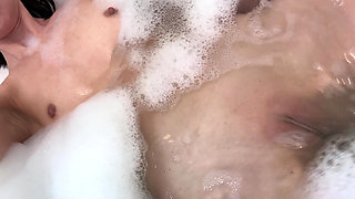 Bubble Bath Pussy Attention