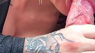 I Asked the Taxi Driver to Stop, Took a Blowjob Selfie, and Got a Lot of Cum