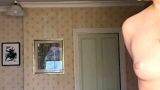 Cumshot amateur MILF suck and jerks dude in the bedroom