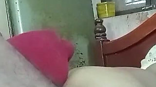 I Shared a Bed with My Stepmother When She Was Single.