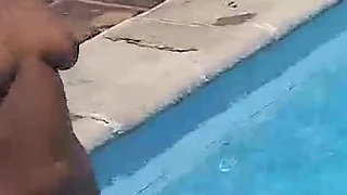 Two friends masturbate right next to each other