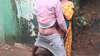 Komal Aunty Hot Indian Desi Fucked Hard by Trilokinath in Hindi