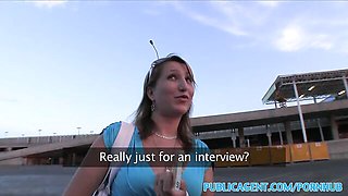 Wild queen bee - public xxx - Public Agent