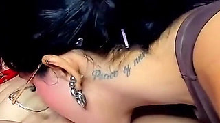 Pussy Licking with Horn Right