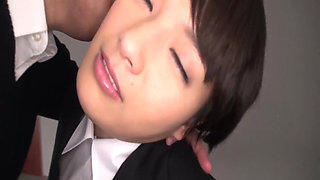 Sharp Short Hair Beauty Ai Reveals Her Sensitive Side in a Deep and Intimate Encounter