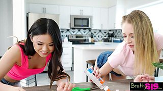 Bratty Sis - lulu chu smut