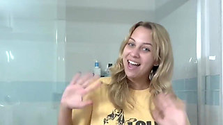 Stripping Fully Naked for a Morning Pee in the Shower