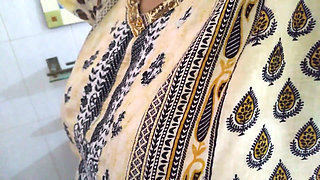 45 Year Old Neighbor Stepaunty Seduced Me by Seeing Her Big Ass While Combing Her Hair - Indian Desi Sex (bbw)